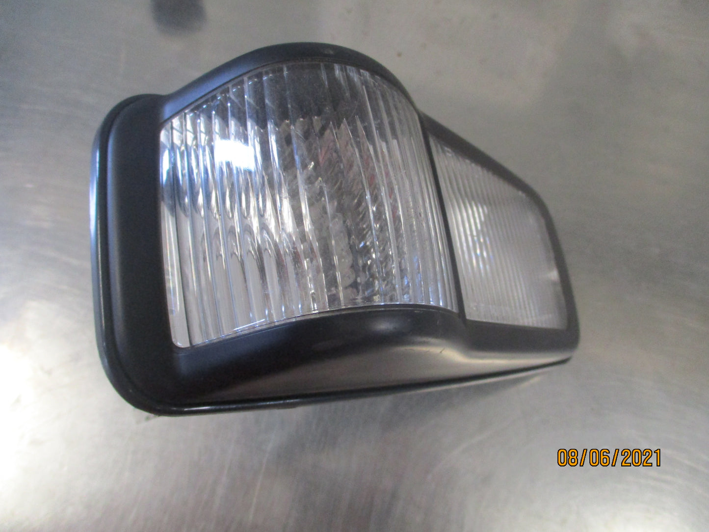 Isuzu ELF NPR85 Genuine Right Hand Indicator New Part