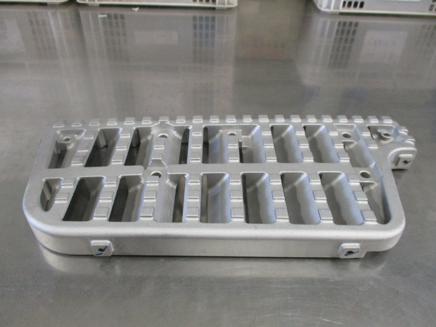 Isuzu CXZ Genuine Right Hand Step Plate New Part