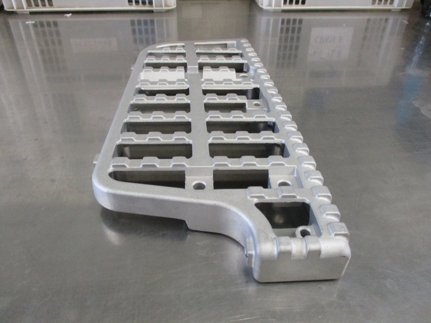 Isuzu CXZ Genuine Right Hand Step Plate New Part