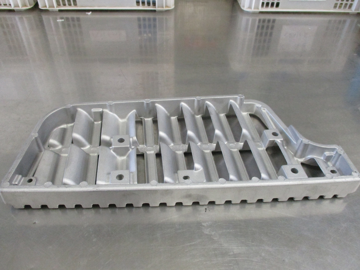 Isuzu CXZ Genuine Right Hand Step Plate New Part