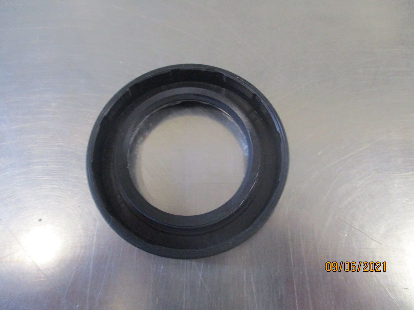 Suzuki Vitara Genuine Oil Seal New Part