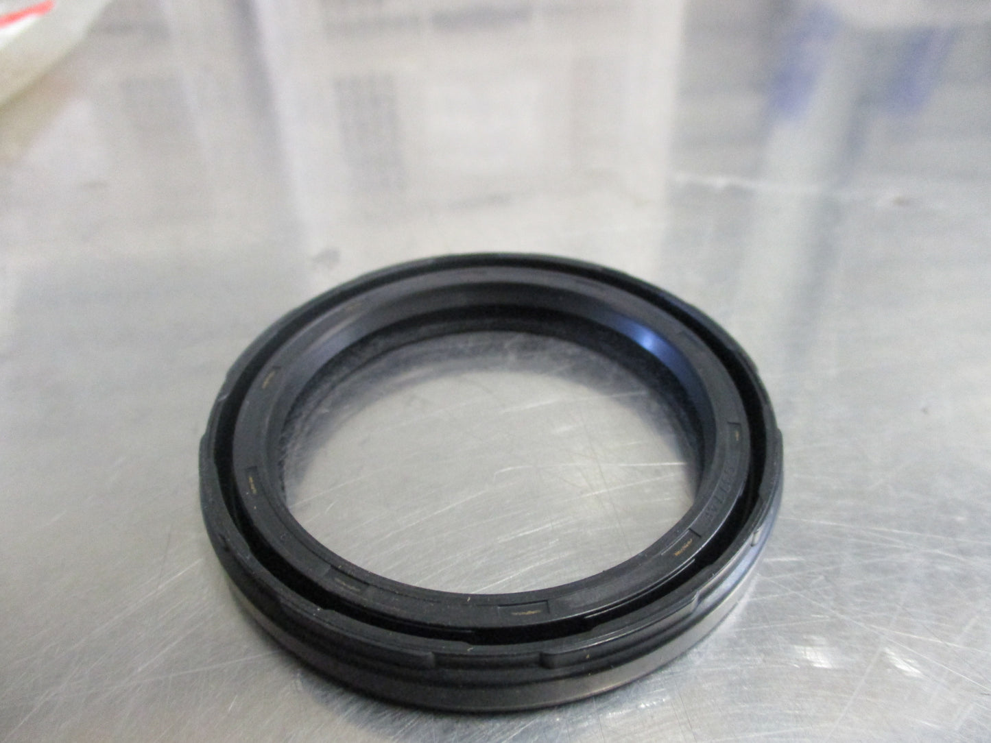 Suzuki Vitara Genuine Rear Outer Oil Seal New Part