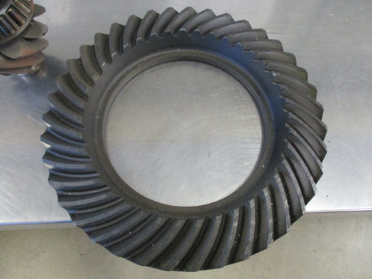 Isuzu F Series Genuine Final Drive Gear ASM New Part
