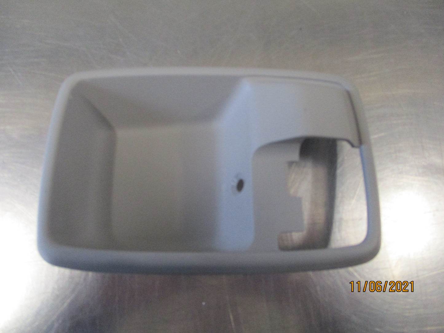 Isuzu D-Max/Holden Rodeo Genuine Right Hand Inside Door Handle Bezel New Part