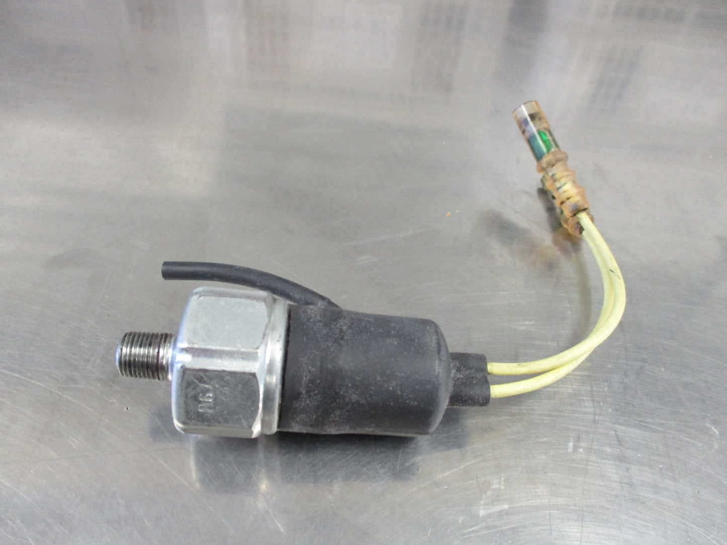 Isuzu Genuine Oil Pressure switch Suits Hitachi/Kobelco Excavators New Part