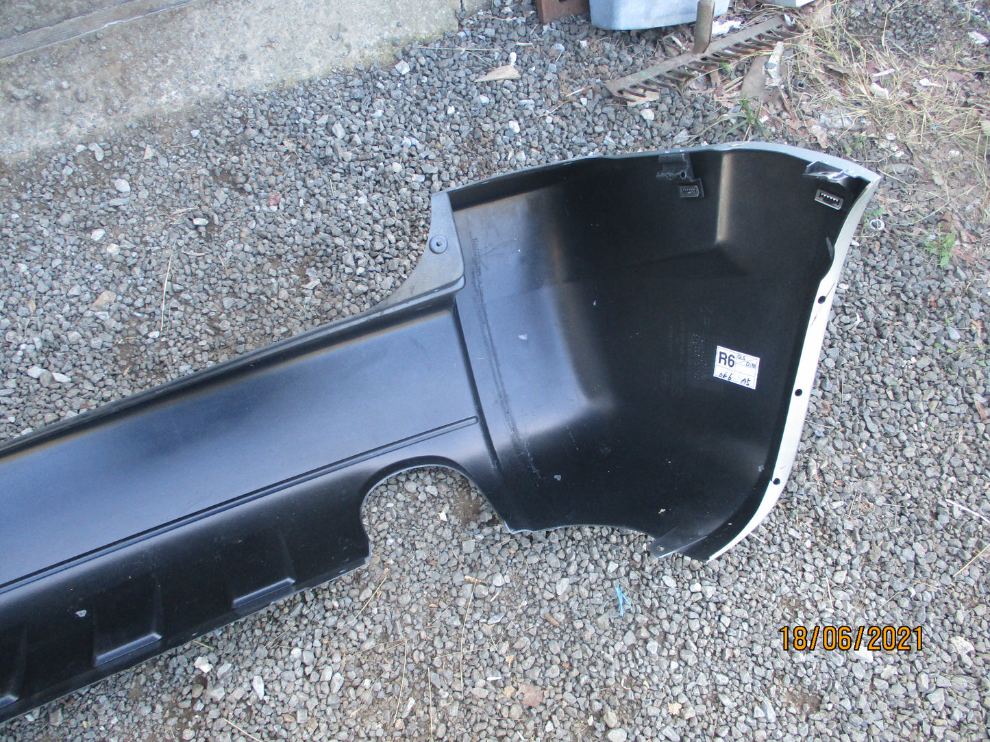 Hyundai Tucson Genuine Rear Bumper Bar New Part
