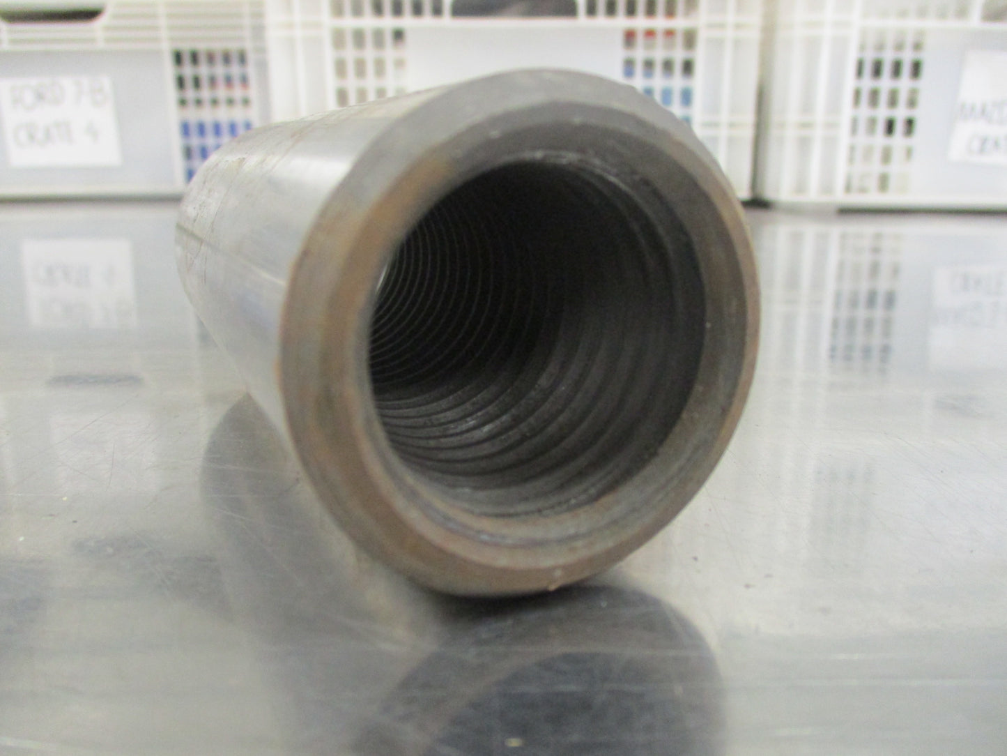 Heavy Duty Truck Threaded Spring Pin Bushing New Part