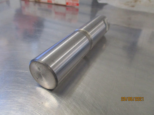 ISUZU FSR 6BD1 Genuine Rear Spring Pin New Part