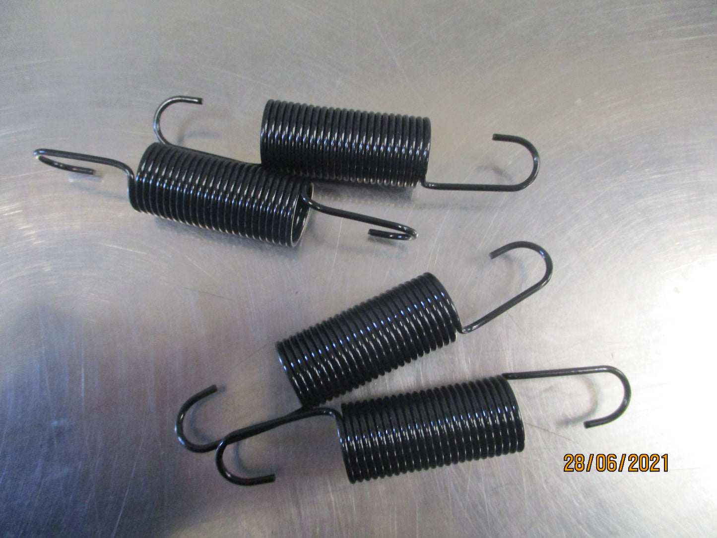 Isuzu FSS Genuine Neutral Spring New Part