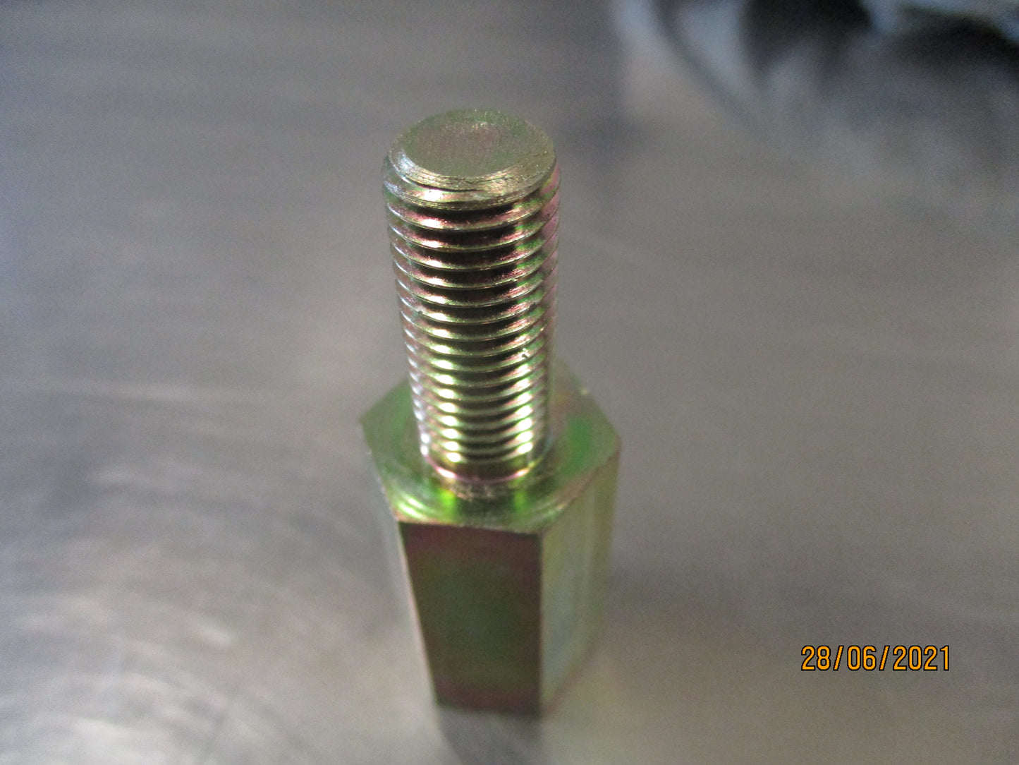 ISUZU 6HK1 Genuine Exhaust Manifold Nut New Part
