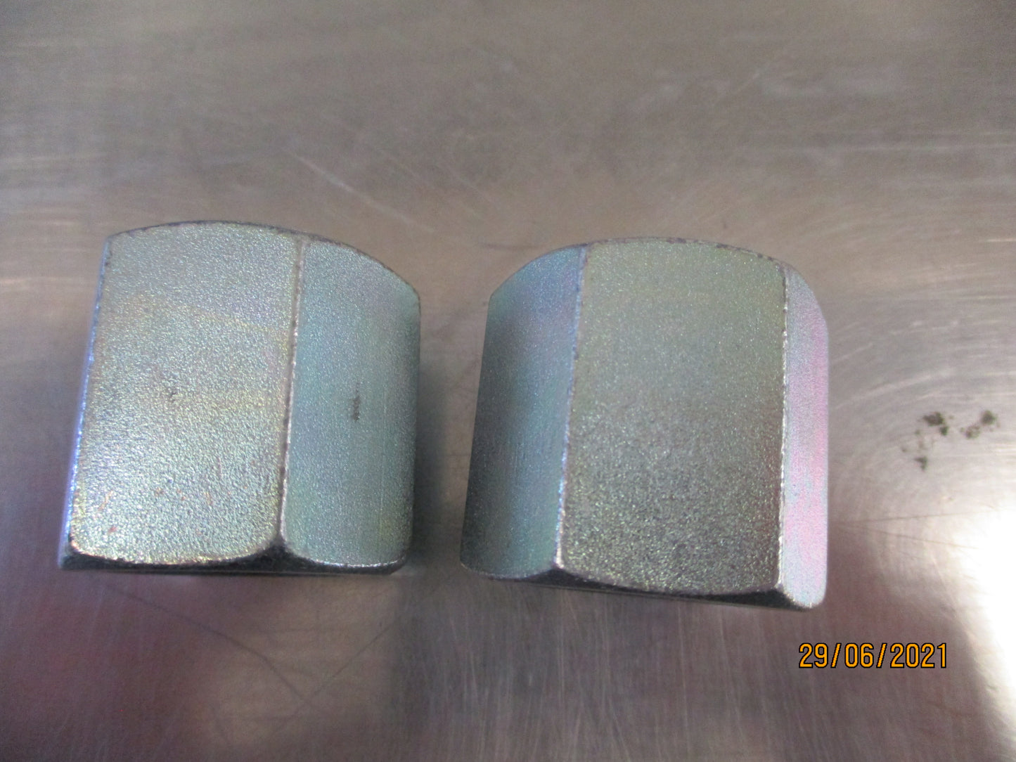 ISUZU CVZ CXZ CYZ Genuine Bolt/Nut New Part