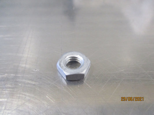 Isuzu Various Models Genuine Lower Pivot Nut New Part