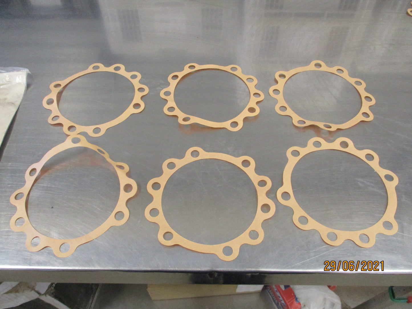 Isuzu FSS Genuine Free Wheel Hub Gasket New Part