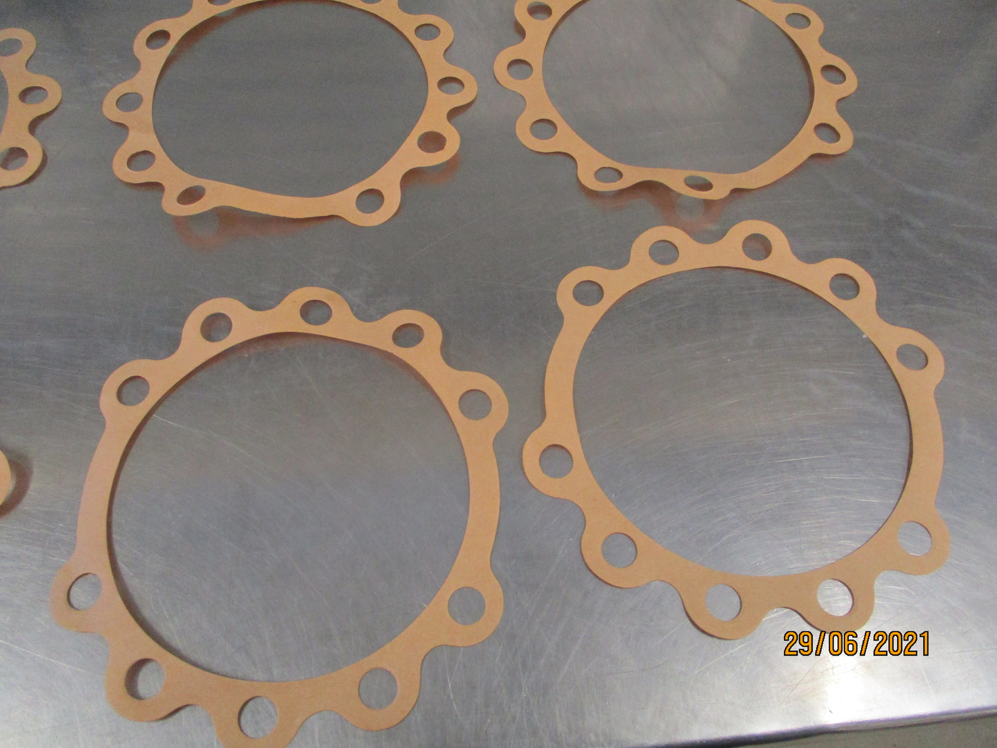 Isuzu FSS Genuine Free Wheel Hub Gasket New Part