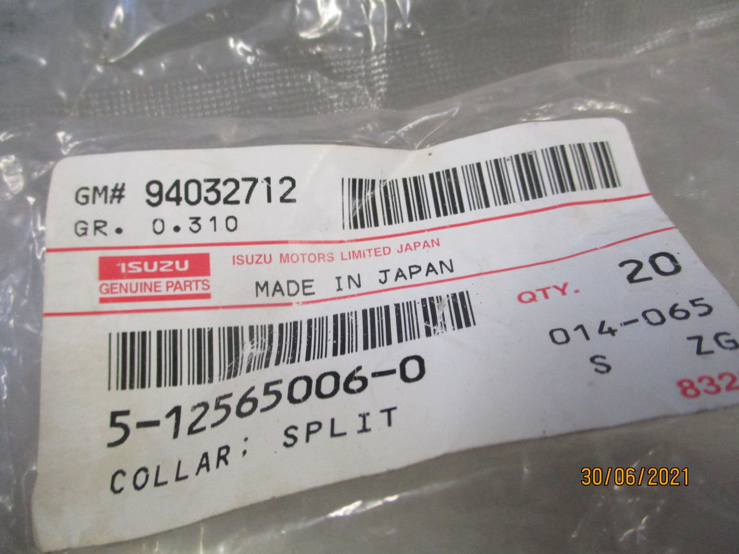 ISUZU FVR Genuine Split Collar New Part