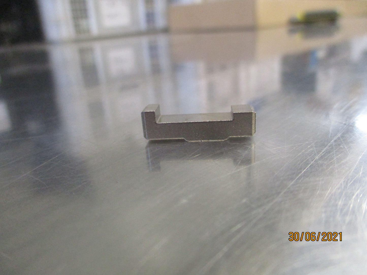 Isuzu NPR/NQR Genuine Reverse And Fifth Synchronizer New Part