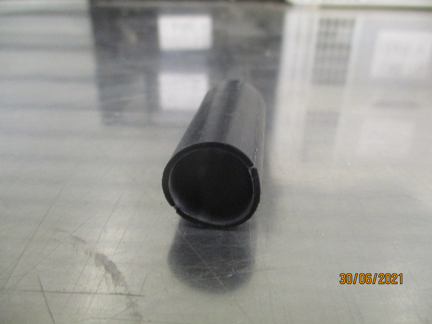 Isuzu NPR/NQR Genuine Return Spring Tube New Part
