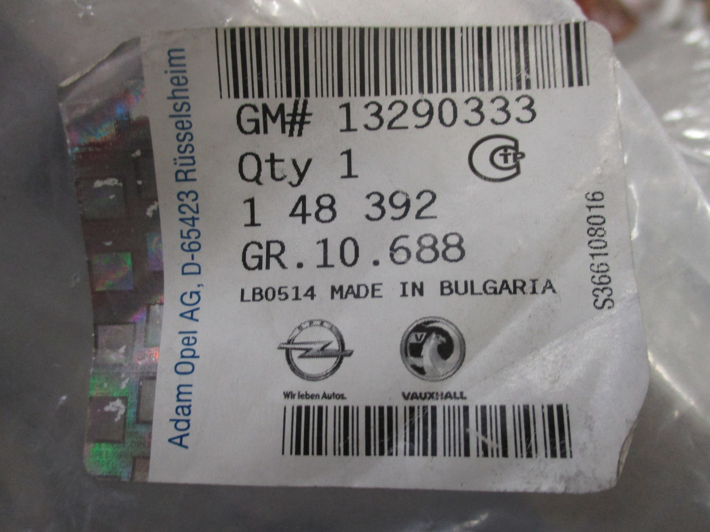 Holden Astra H Genuine Left Hand Rear Door Run Channel New Part