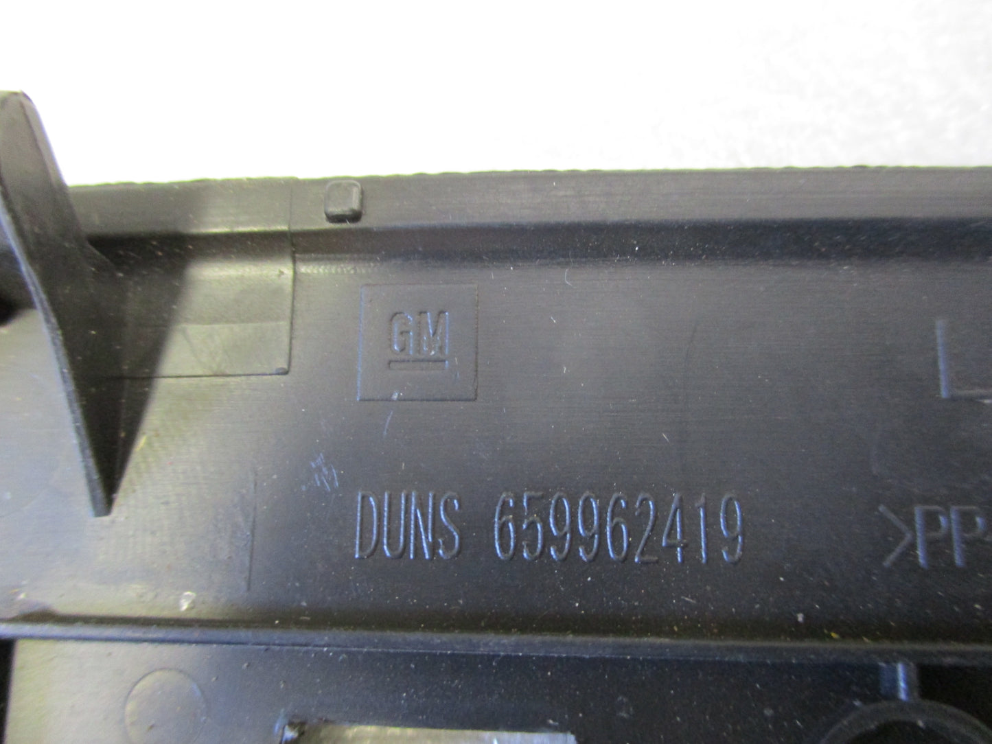 Holden Colorado Genuine Fuse box Cover New Part