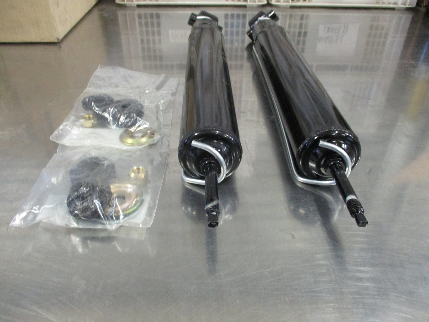 Holden VY/VZ Wagon/Ute Genuine Rear Shock Absorber Pair New Part
