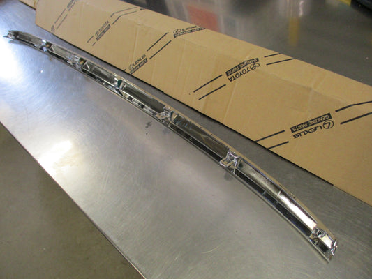 Toyota Kluger Genuine Front Bumper Moulding New Part