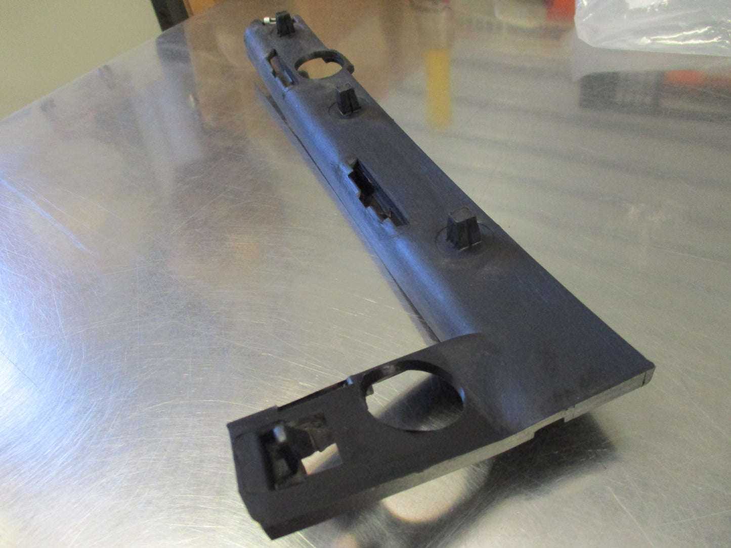 Holden VU Ute Genuine Drivers Side Bumper Bar Bracket New Part