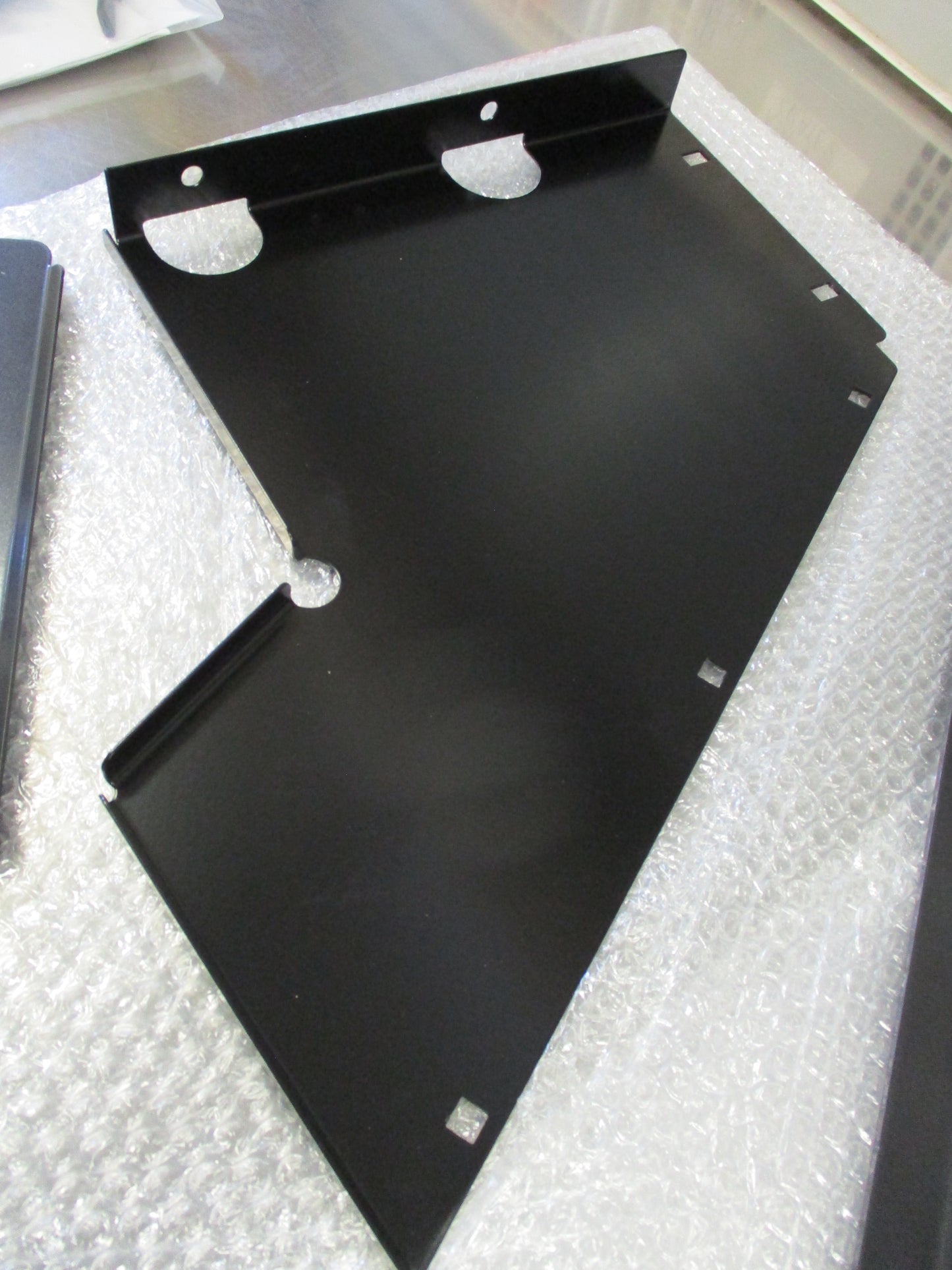 Toyota Land Cruiser 200 Series Genuine Bash Plate & Braces New Part