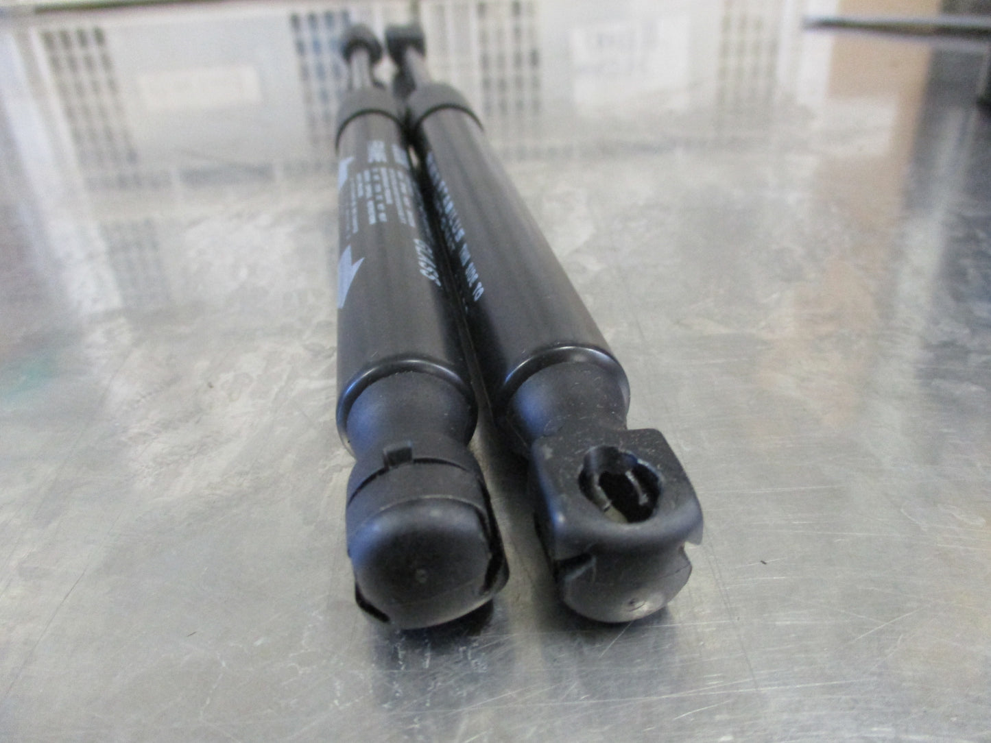 Nissan Navara Np300 Genuine Rear Canopy Window Struts New Part
