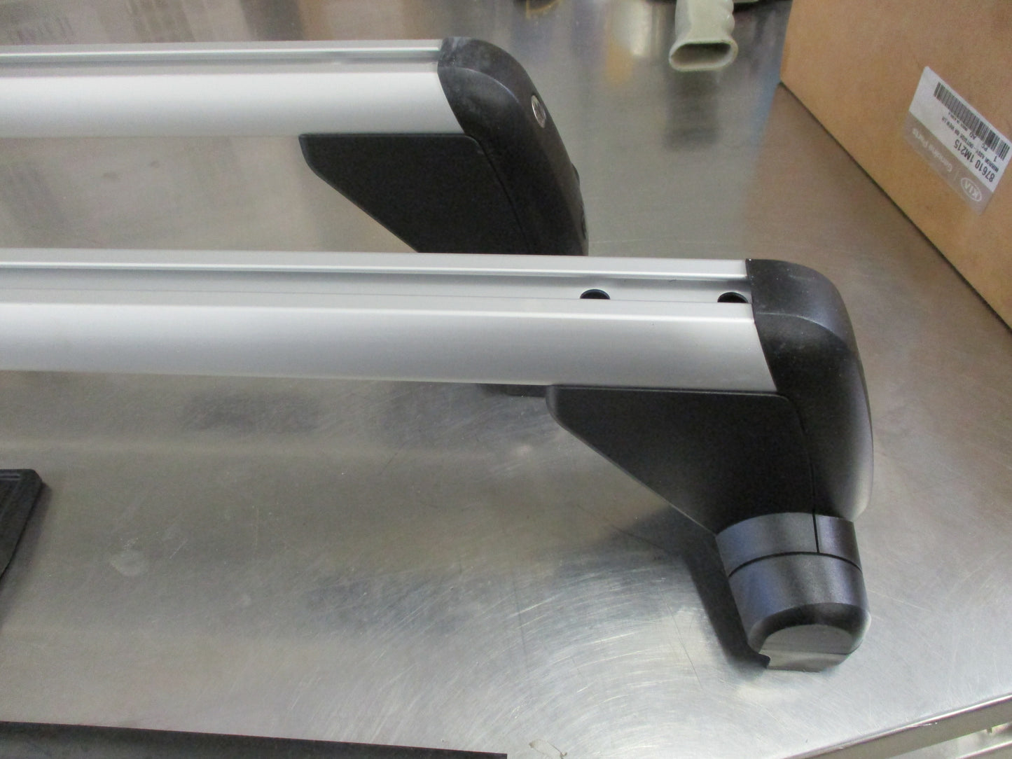 Volkswagen T5/T6 Transporter Genuine Front and Rear Roof Rack Kit New Part