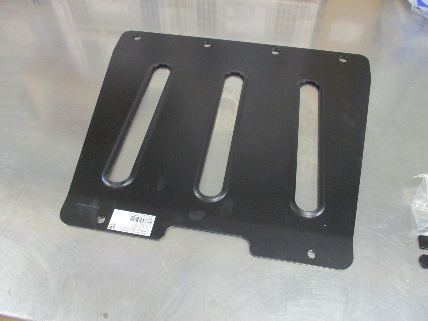 Volkswagen Amarok Genuine Underbody Gearbox Protection Plate New Part