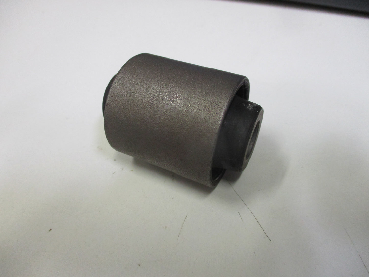 Mitsubishi Factory Replacement Rear Suspension Lower Center Bushing