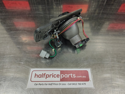 Holden VZ Monaro Genuine Right Hand Front Fog Light Assy New Part