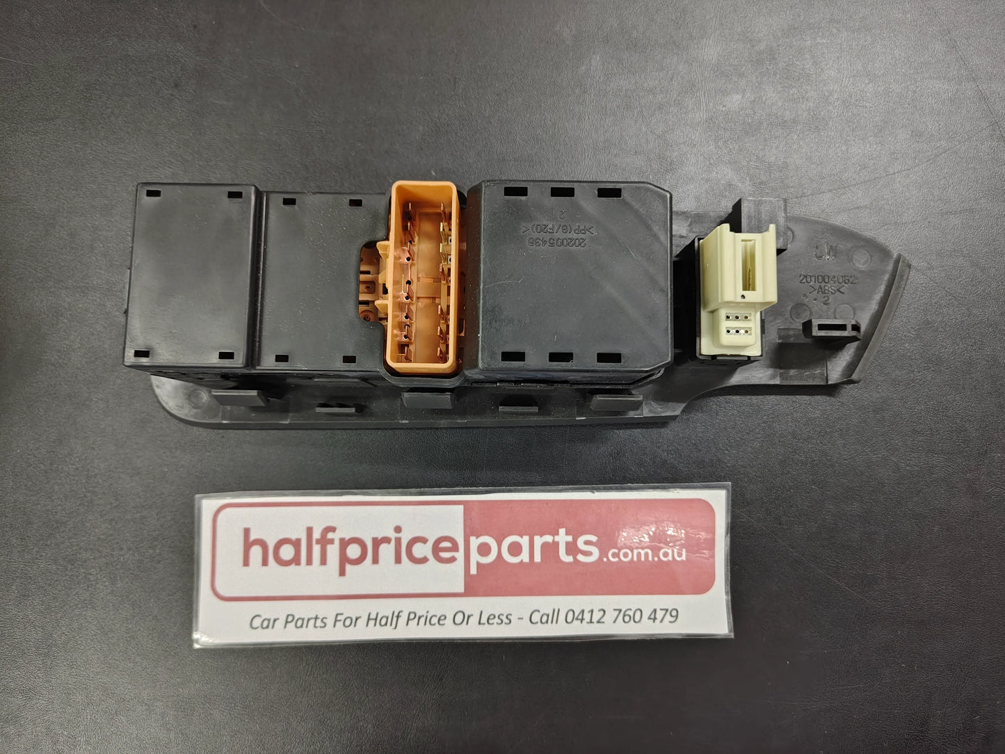 Holden CG Captiva Genuine Front Right Hand Multi Function Power Window Switch New Part