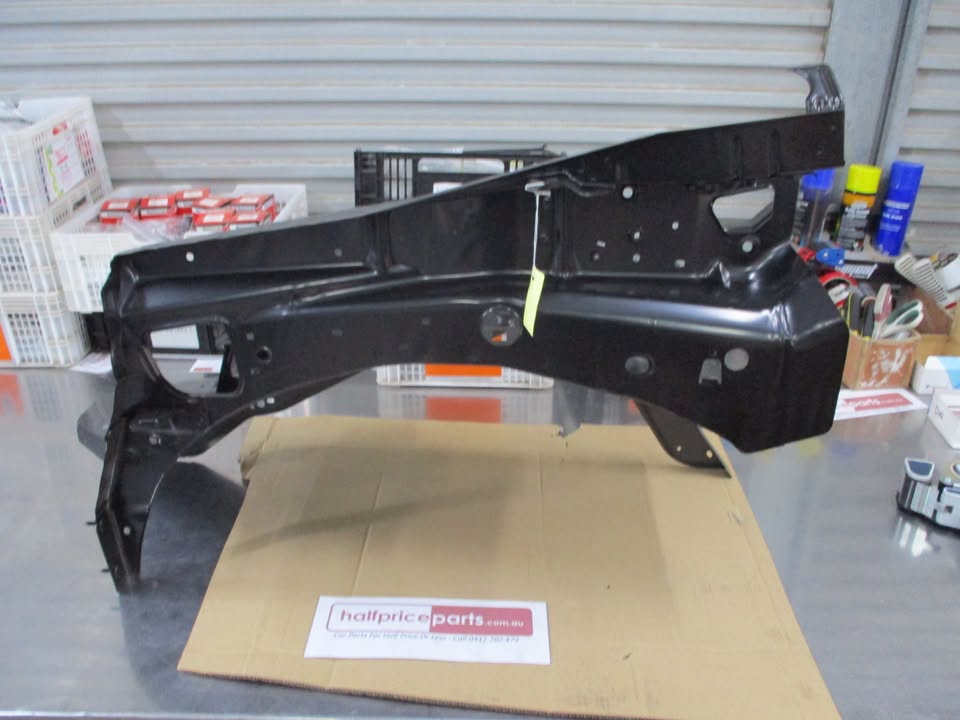 Holden RG Colorado Genuine Left Hand Front Inner Wheel Panel With Battery Tray New Part
