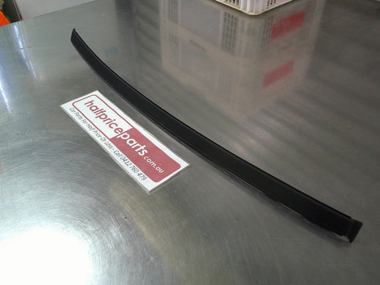 Holden VE/VF Commodore Ute Genuine Right Hand Roof Turret Moulding New Part