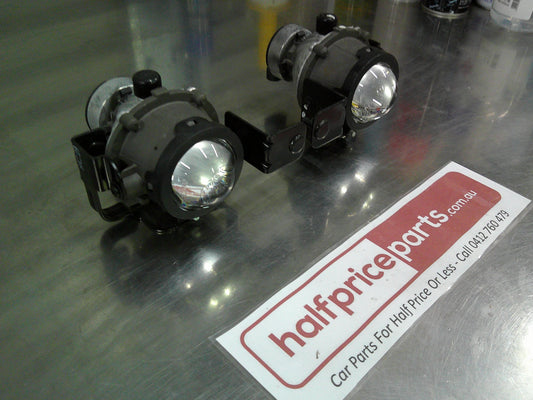 Holden RG Colorado LTZ Genuine Fog light (Pair) Used Part VGC
