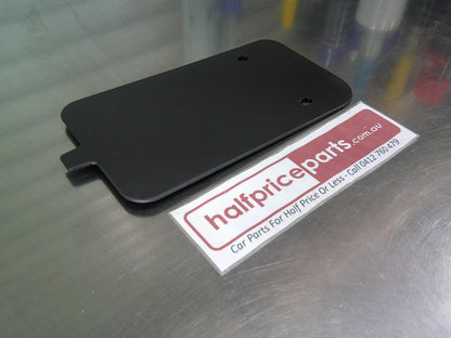 Holden CG Captiva Genuine Rear Seat Arm Rest Cover Plate New Part