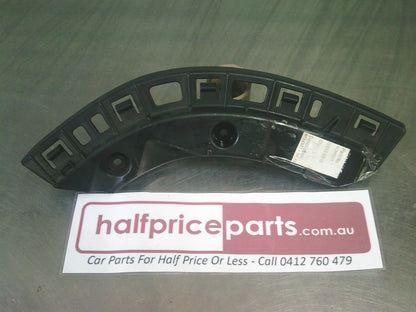 Holden VF Commodore Genuine Right Hand Lower Rear Fascia Bracket New Part
