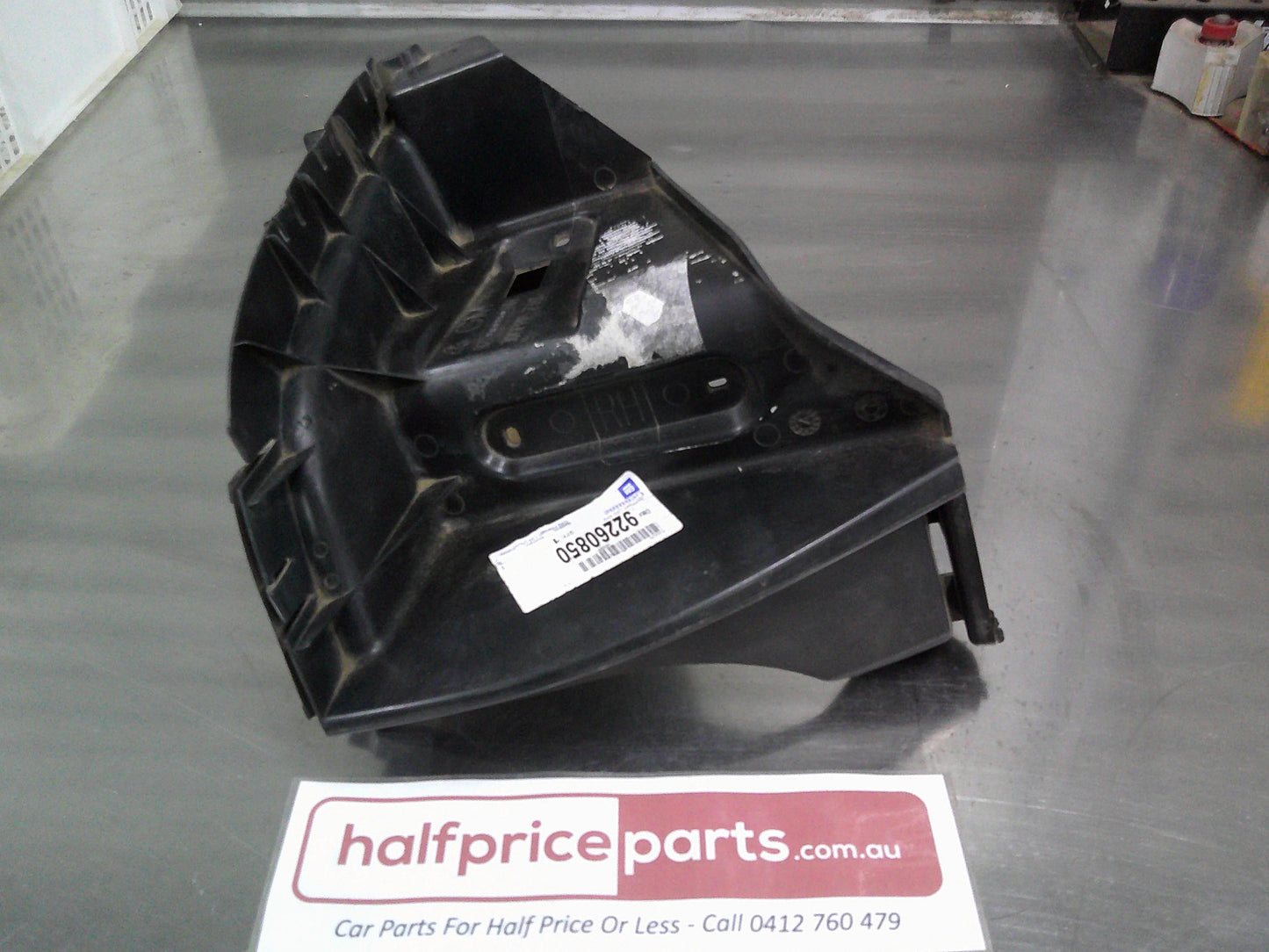 Holden VE Commodore Sedan/WM Caprice/Statesman Genuine Right Hand Rear Bumper Bracket New Part