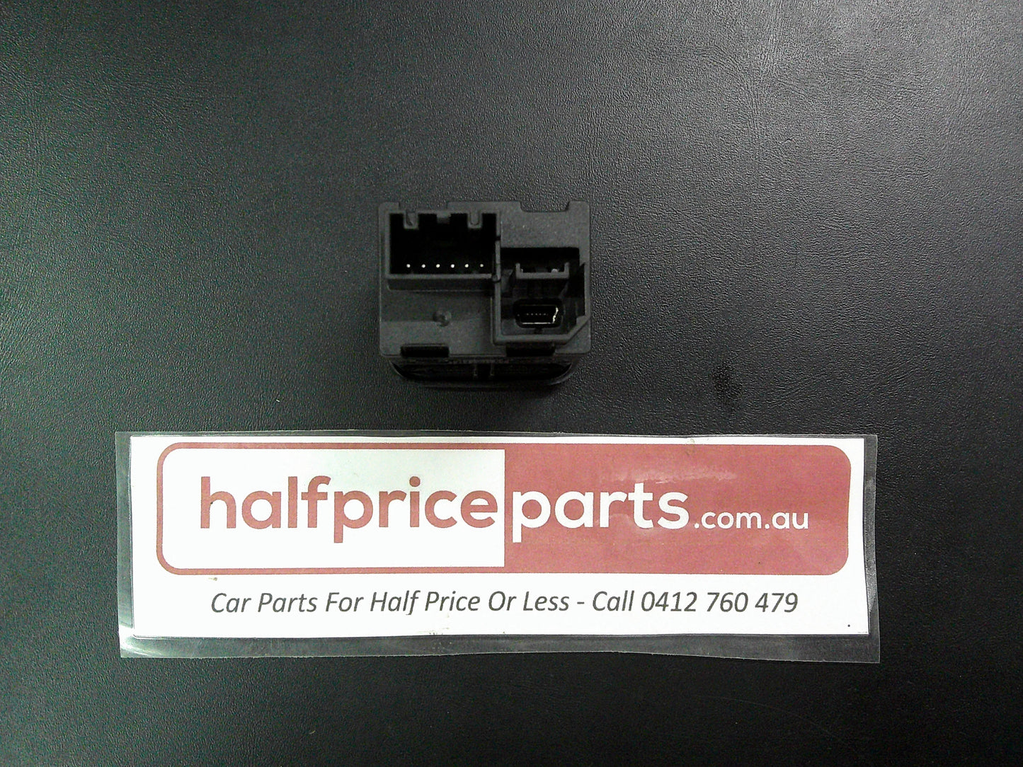 Holden Camaro Genuine USB-SD Card Aux Socket New Part