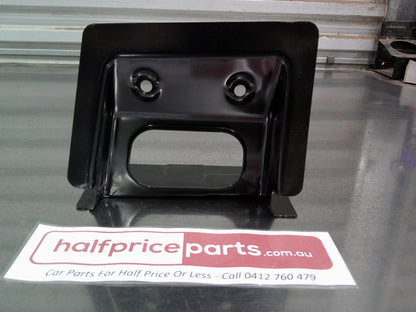 Holden CG Captiva Sport Left Hand Side Suspension Shock Absorber Mount New Part