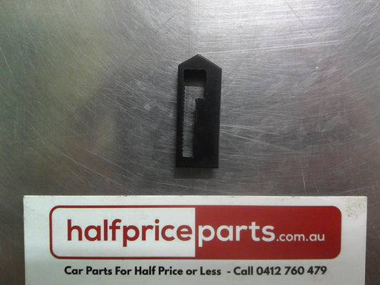 Holden VZ Commodore Genuine Front Side Door Trim Retainer New Part