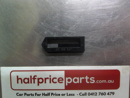 Holden VZ Commodore Genuine Front Side Door Trim Retainer New Part