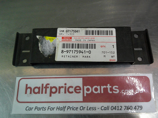Holden TF Rodeo/ Isuzu D-max Genuine Front Grille Centre Emblem Retainer New Part