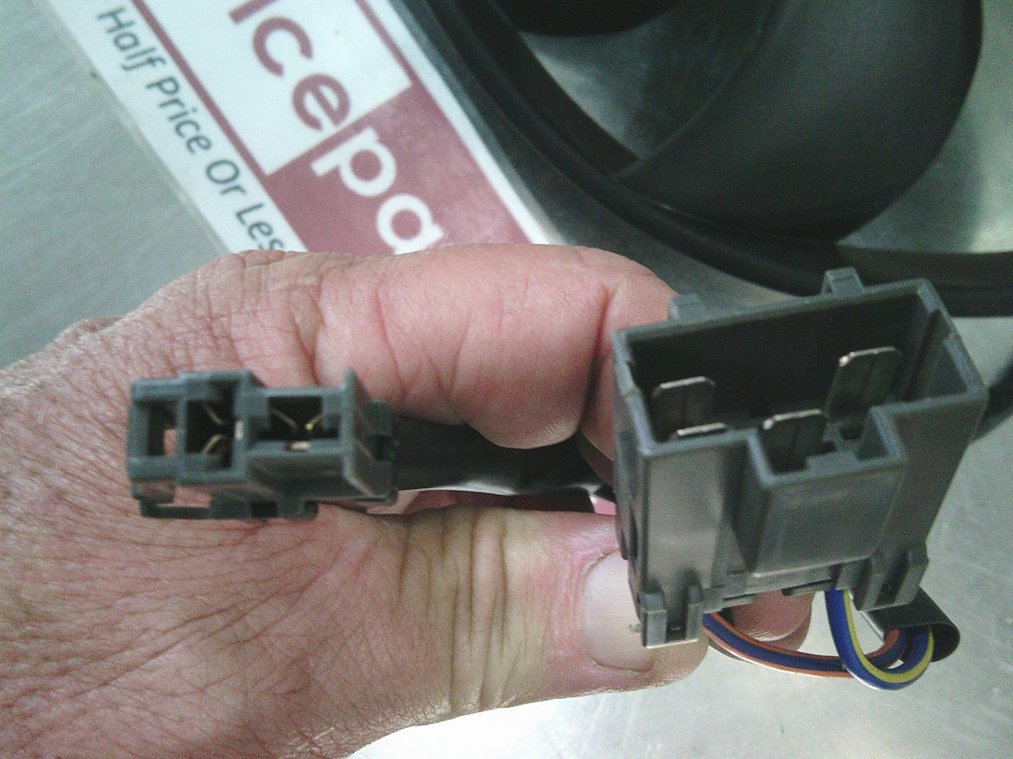 Holden VY Calais/Commodore V6 Genuine Driver Side Small Radiator Fan And Motor New Part