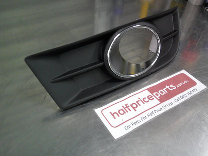 Holden JG Cruze Genuine Right Hand Fog Light Bezel New Part