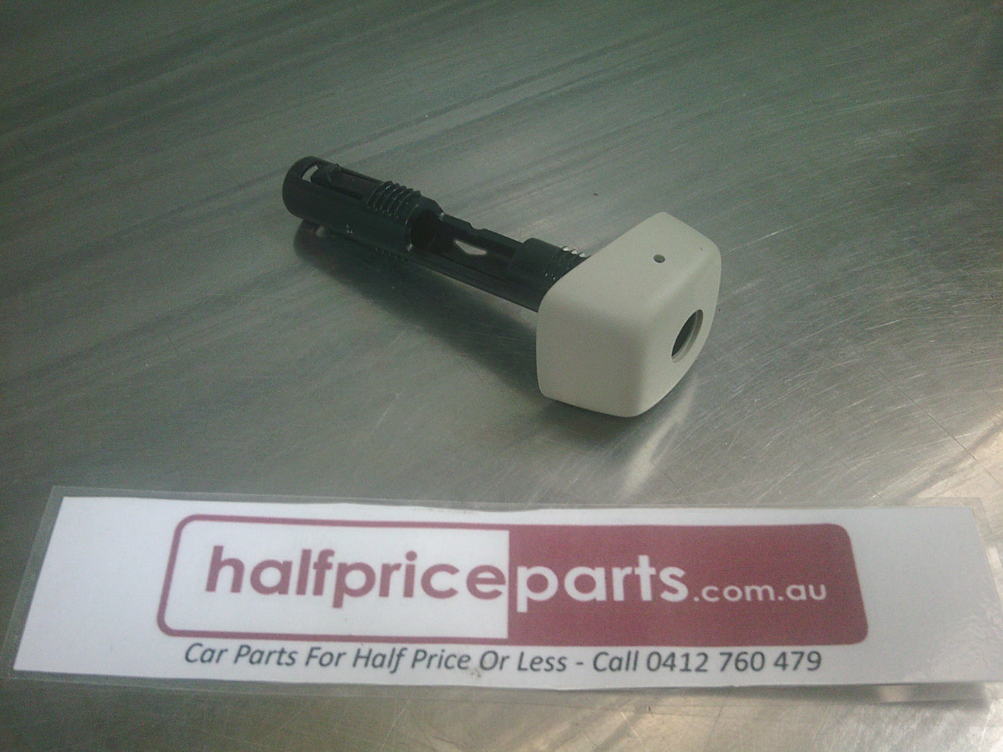 Holden Colorado 7 Genuine Front Headrest Guide - New Part