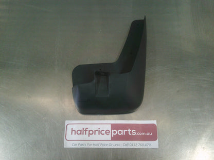 Holden CG Captiva Genuine Front Right Hand Mud Flap New Part