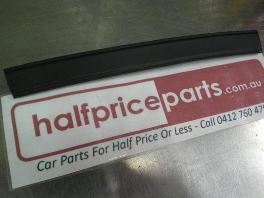 Holden CG Captiva Sport Front Right Hand Roof Moulding New Part