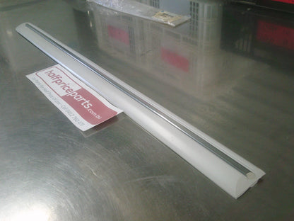 Holden VT/VX Commodore Calais Genuine Right Hand Rear Outer Door Moulding New Part